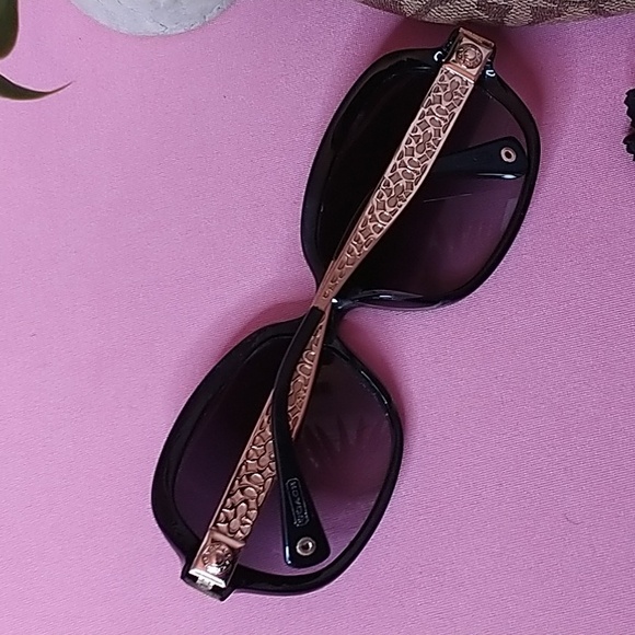 Coach black Tortoise Sunglasses on Coach case - Picture 8 of 9